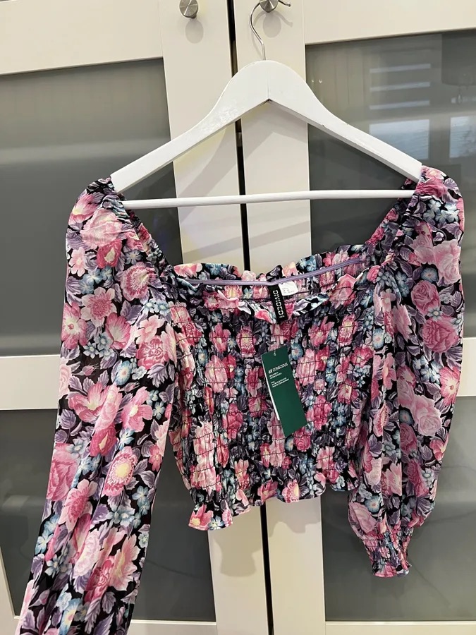 H&M Pink Floral Smocked Puff-Sleeve Blouse